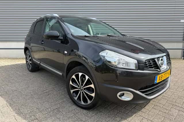 Nissan Qashqai (2012) thumbnail 4
