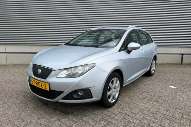 SEAT Ibiza (2011) thumbnail 1