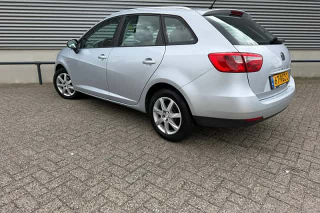 SEAT Ibiza (2011) thumbnail 6