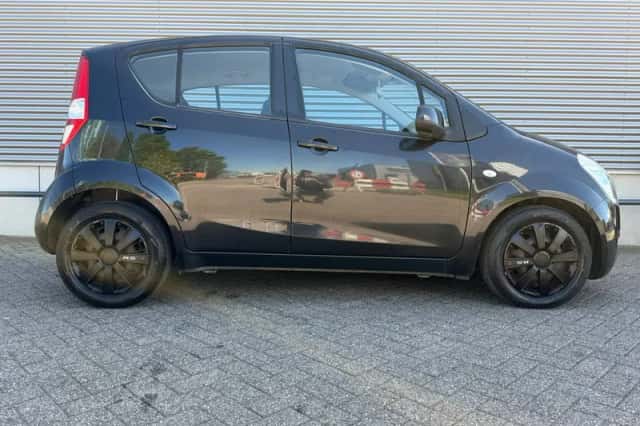 Suzuki Splash (2010) thumbnail 4