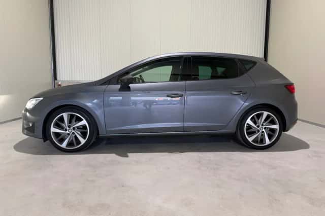 SEAT Leon (2015) thumbnail 6
