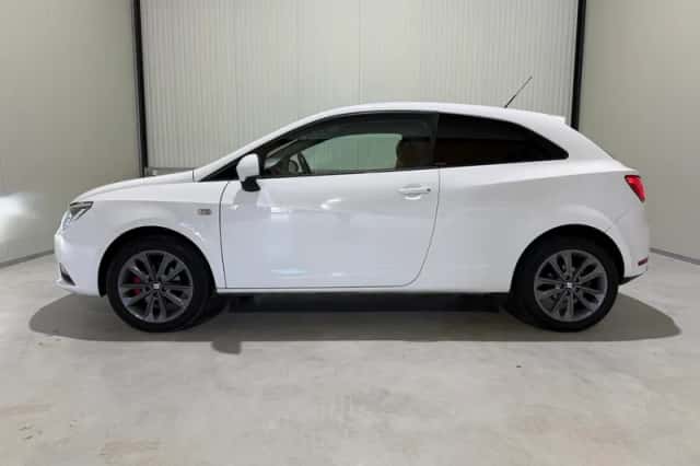 SEAT Ibiza (2012) thumbnail 5