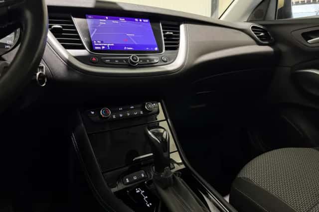 Opel Grandland (2018) thumbnail 6
