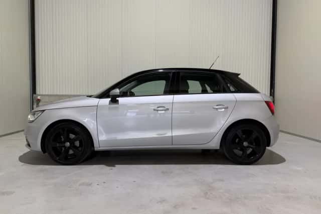 Audi A1 (2012) thumbnail 5