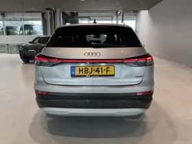 Audi Q4 e-tron (2025) thumbnail 4