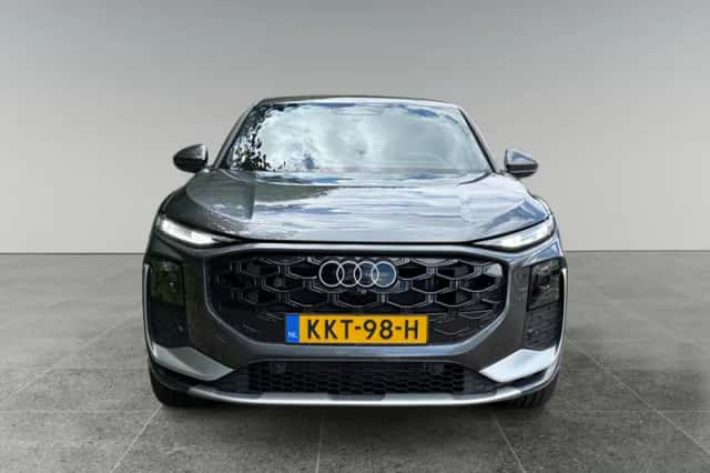 Audi Q3 (2026) thumbnail 6
