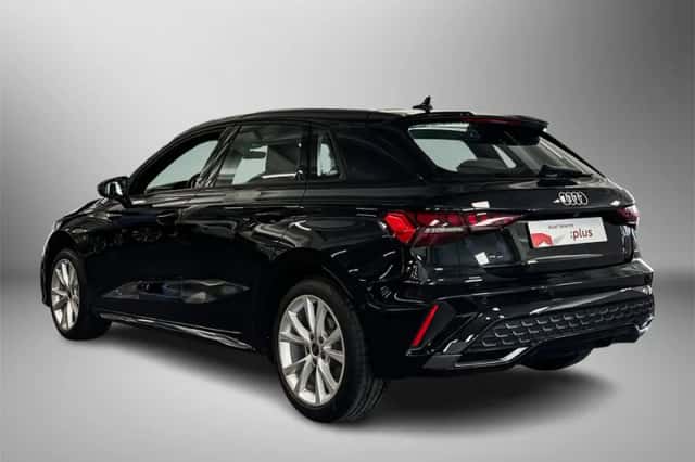Audi A3 (2025) thumbnail 2