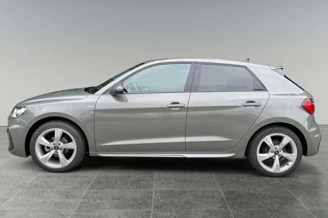 Audi A1 (2025) thumbnail 3