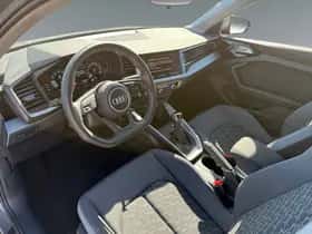 Audi A1 (2025) thumbnail 3