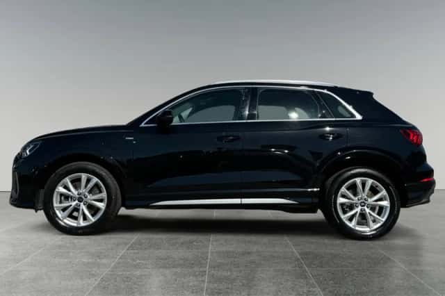 Audi Q3 (2024) thumbnail 4