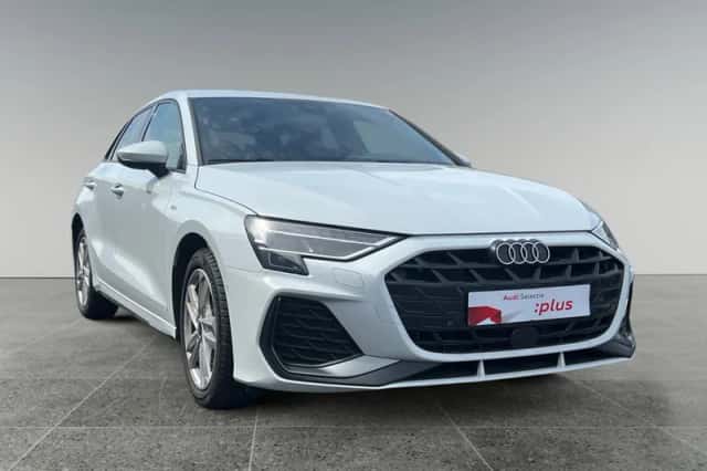 Audi A3 (2025) thumbnail 2