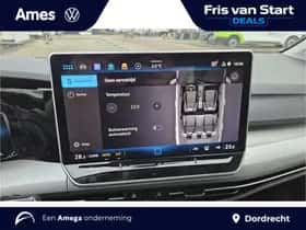 Volkswagen Golf (2025) thumbnail 23
