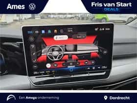 Volkswagen Golf (2025) thumbnail 24