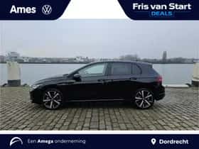 Volkswagen Golf (2025) thumbnail 4