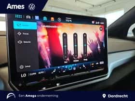 Volkswagen ID.4 (2025) thumbnail 14