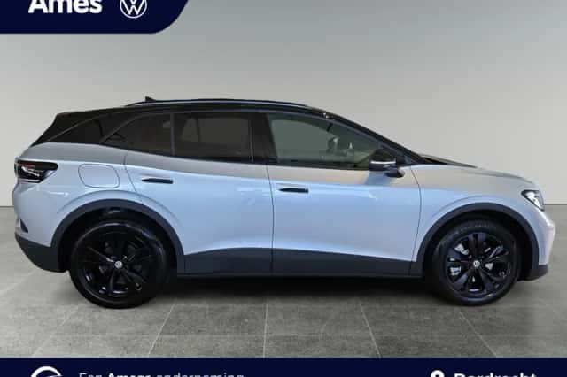 Volkswagen ID.4 (2025) thumbnail 6