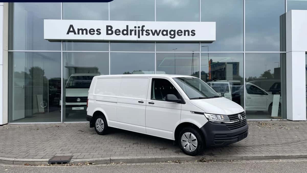 Volkswagen Transporter (2023) — foto 1