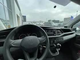 Volkswagen Transporter (2023) thumbnail 15