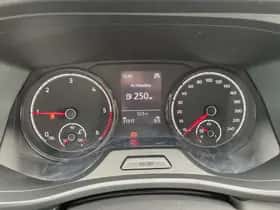 Volkswagen Transporter (2023) thumbnail 17