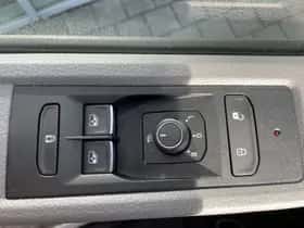 Volkswagen Transporter (2024) thumbnail 19