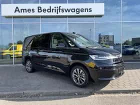 Volkswagen Multivan (2024) thumbnail 2