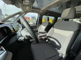 Volkswagen Multivan (2024) thumbnail 24