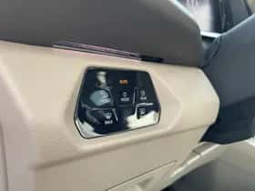 Volkswagen Multivan (2024) thumbnail 25