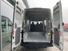 Volkswagen Crafter (2024) thumbnail 9