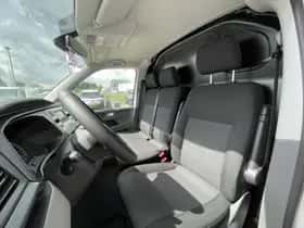 Volkswagen Transporter (2024) thumbnail 16