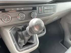 Volkswagen Transporter (2024) thumbnail 23