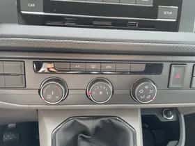 Volkswagen Transporter (2024) thumbnail 24