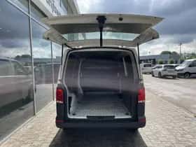 Volkswagen Transporter (2024) thumbnail 9
