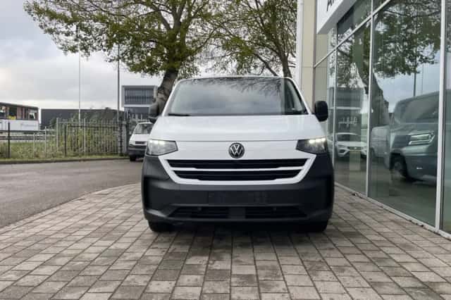 Volkswagen E-Transporter (2025) thumbnail 4