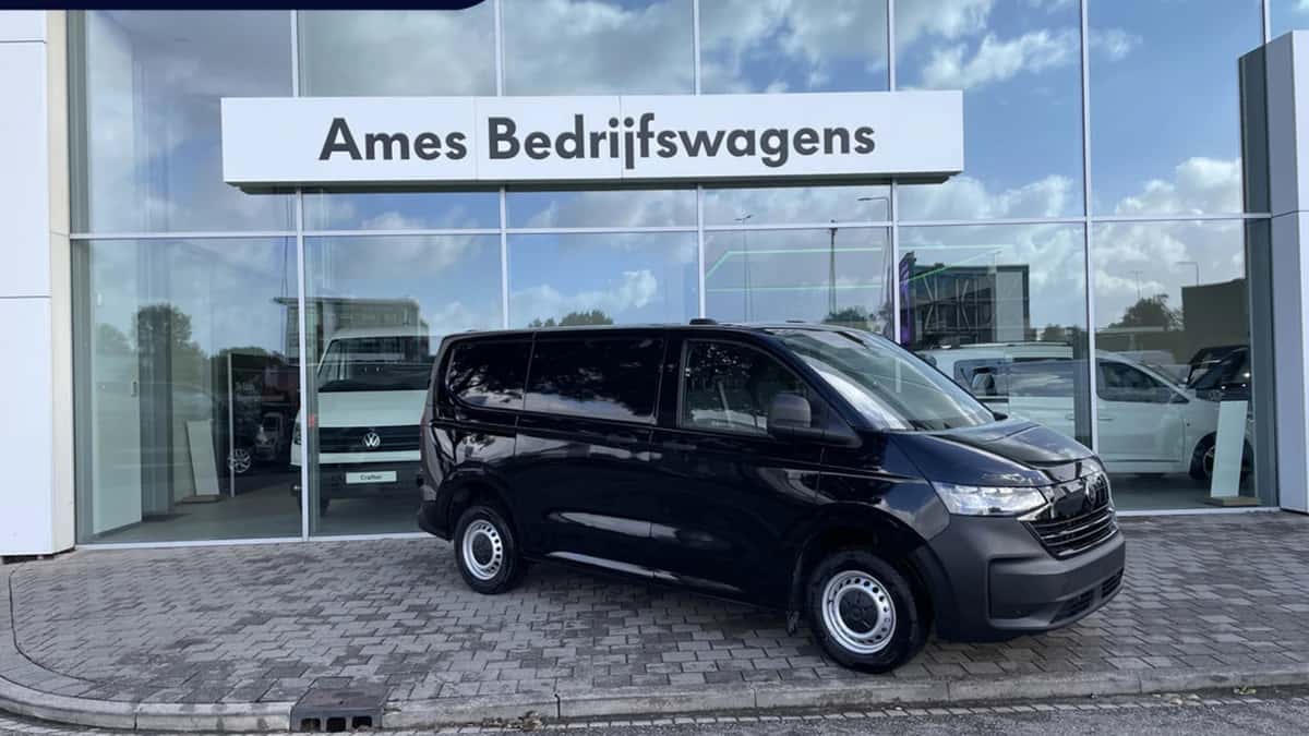 Volkswagen Transporter (2024) — foto 1