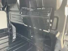 Volkswagen Transporter (2024) thumbnail 14