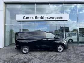 Volkswagen Transporter (2024) thumbnail 3