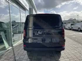Volkswagen Transporter (2024) thumbnail 9