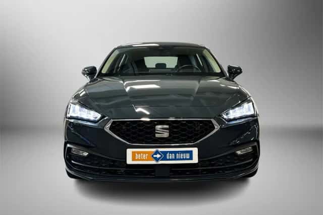 SEAT Leon (2025) thumbnail 6