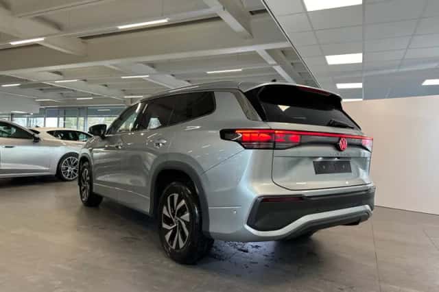 Volkswagen Tayron (2025) thumbnail 3