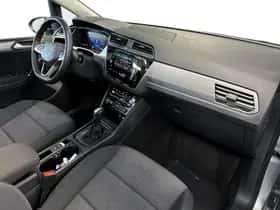 Volkswagen Touran (2025) thumbnail 25
