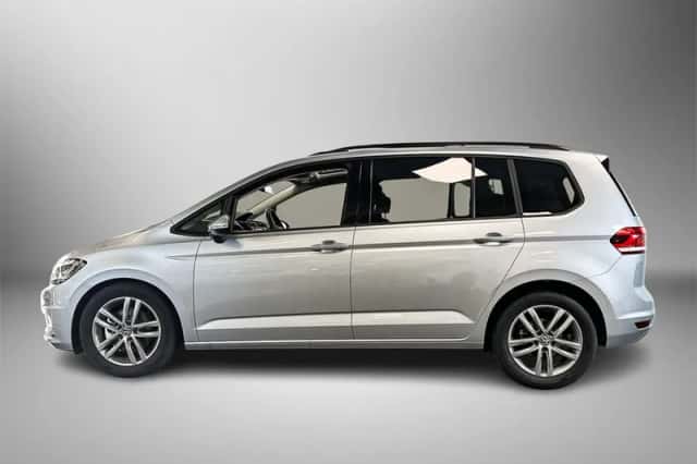 Volkswagen Touran (2025) thumbnail 4