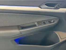 Volkswagen Golf (2025) thumbnail 9