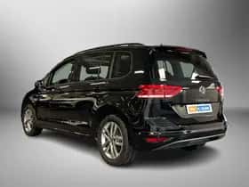 Volkswagen Touran (2025) thumbnail 2