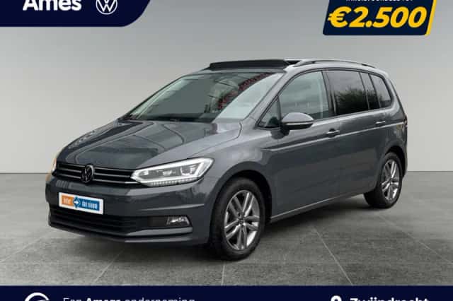 Volkswagen Touran (2025) thumbnail 1