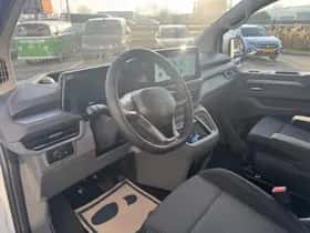 Volkswagen E-Transporter (2026) thumbnail 7
