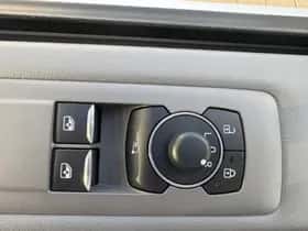 Volkswagen E-Transporter (2026) thumbnail 8