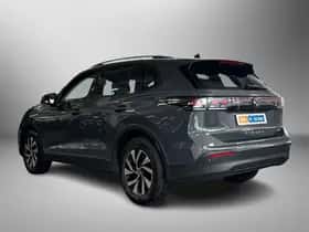 Volkswagen Tiguan (2025) thumbnail 2