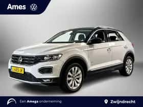 Volkswagen T-Roc (2021) thumbnail 1