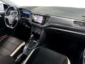 Volkswagen T-Roc (2021) thumbnail 23