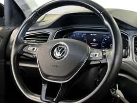 Volkswagen T-Roc (2021) thumbnail 8